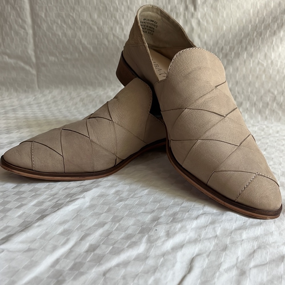 DibaTrue No Evidence Loafer-Size 8